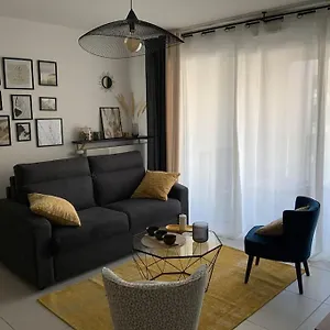 Cosy Climatise Avec Parking Appartement